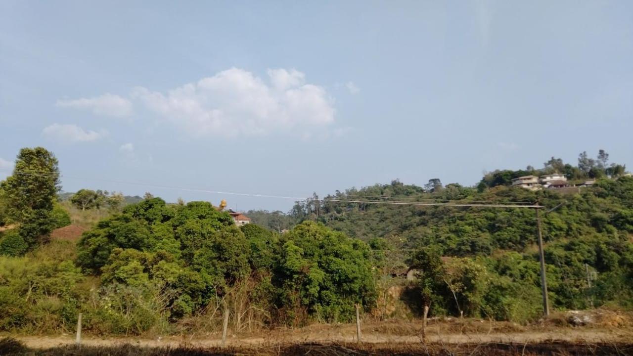 Snowdrop Inn Coorg Madikeri Exteriér fotografie